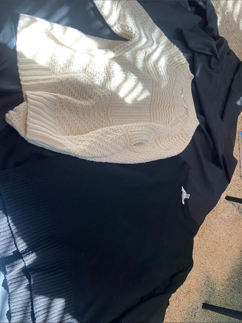 Time and Tru Cream Cable Knit Sweater cream and black bundle